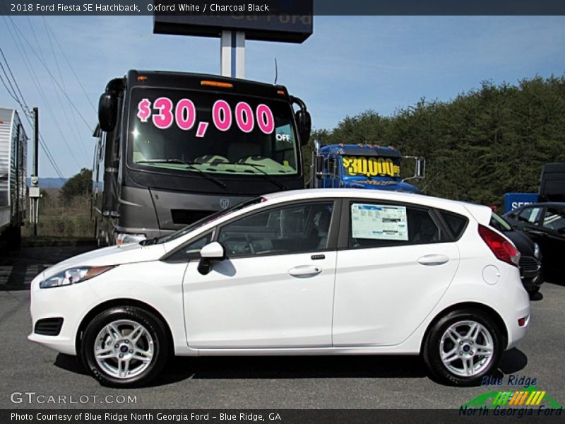 Oxford White / Charcoal Black 2018 Ford Fiesta SE Hatchback
