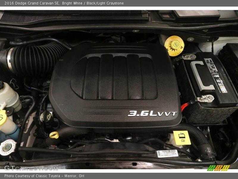 Bright White / Black/Light Graystone 2016 Dodge Grand Caravan SE