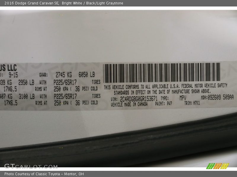 Bright White / Black/Light Graystone 2016 Dodge Grand Caravan SE