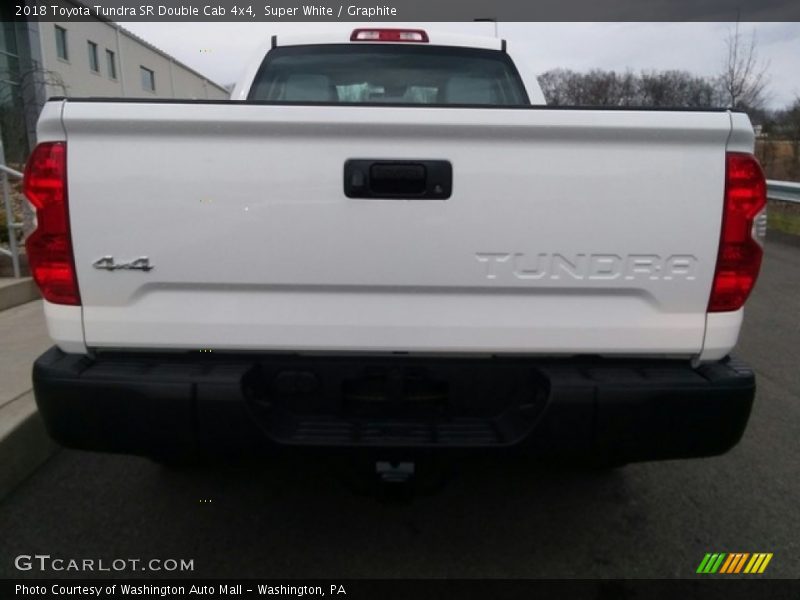 Super White / Graphite 2018 Toyota Tundra SR Double Cab 4x4