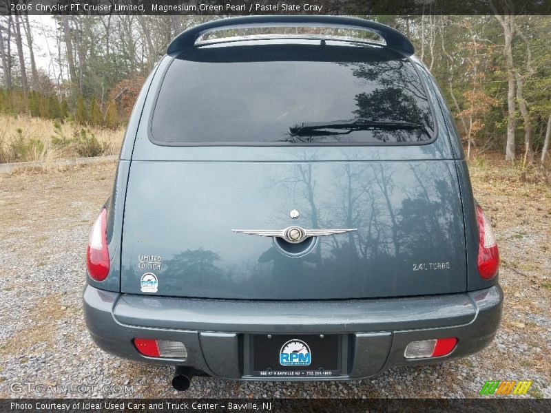 Magnesium Green Pearl / Pastel Slate Gray 2006 Chrysler PT Cruiser Limited