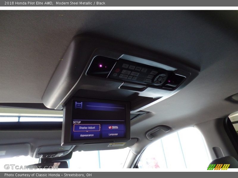 Modern Steel Metallic / Black 2018 Honda Pilot Elite AWD