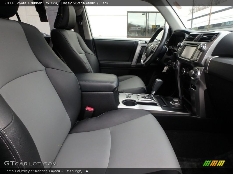 Classic Silver Metallic / Black 2014 Toyota 4Runner SR5 4x4