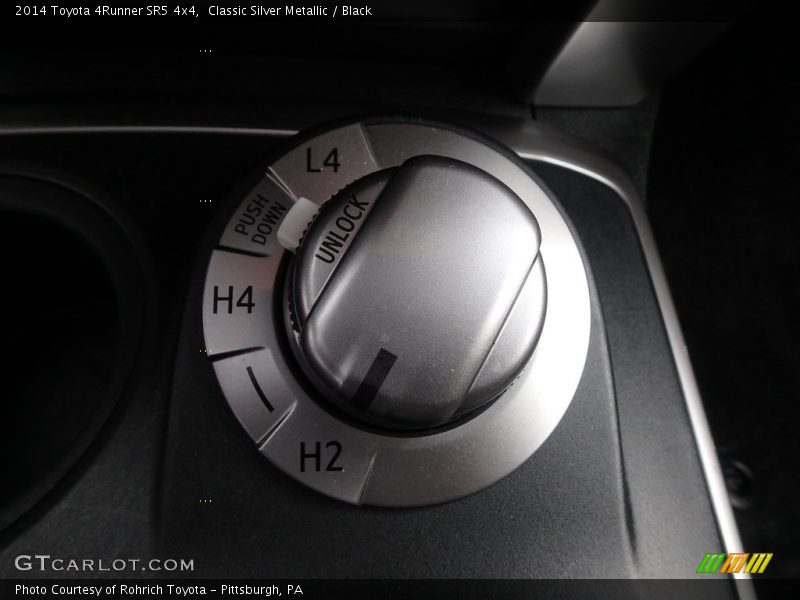 Classic Silver Metallic / Black 2014 Toyota 4Runner SR5 4x4