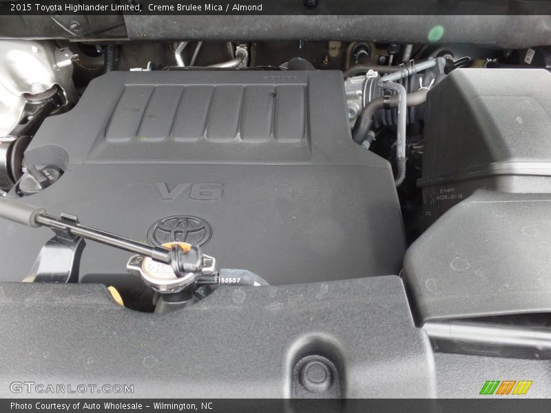 Creme Brulee Mica / Almond 2015 Toyota Highlander Limited