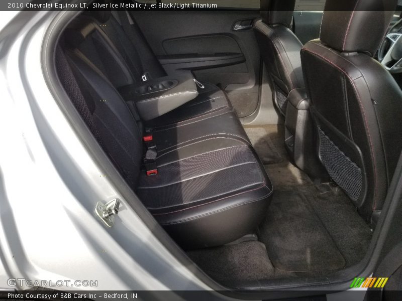 Silver Ice Metallic / Jet Black/Light Titanium 2010 Chevrolet Equinox LT