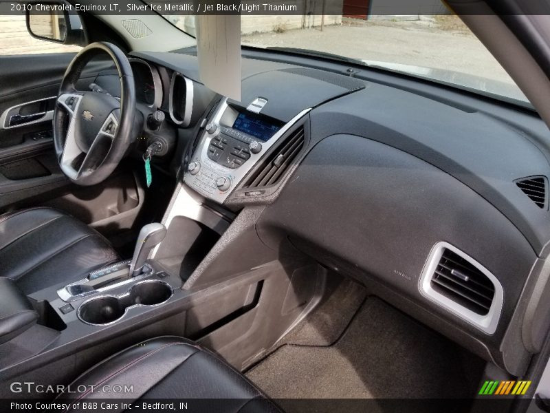 Silver Ice Metallic / Jet Black/Light Titanium 2010 Chevrolet Equinox LT