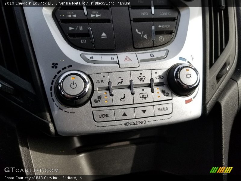 Silver Ice Metallic / Jet Black/Light Titanium 2010 Chevrolet Equinox LT