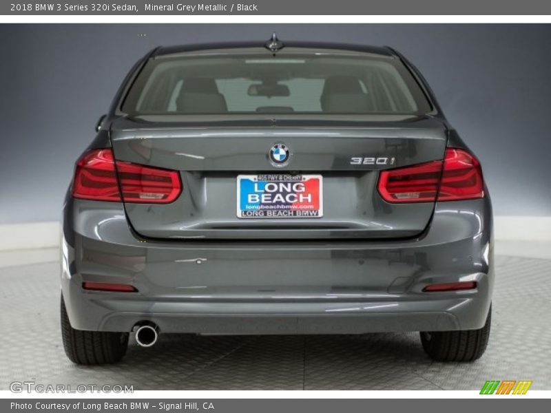 Mineral Grey Metallic / Black 2018 BMW 3 Series 320i Sedan