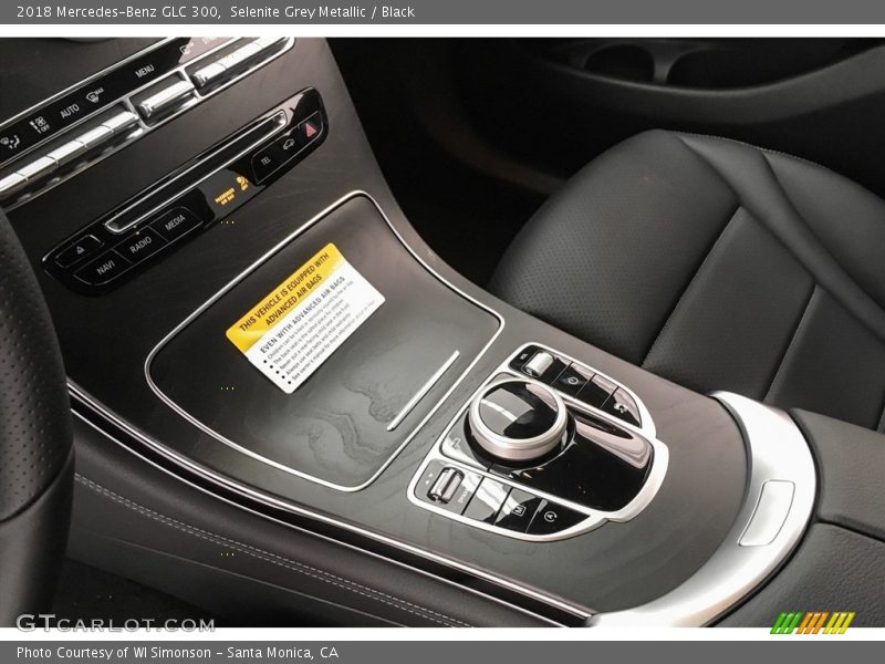 Selenite Grey Metallic / Black 2018 Mercedes-Benz GLC 300