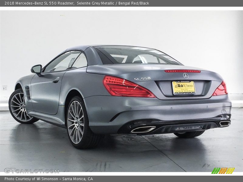 Selenite Grey Metallic / Bengal Red/Black 2018 Mercedes-Benz SL 550 Roadster