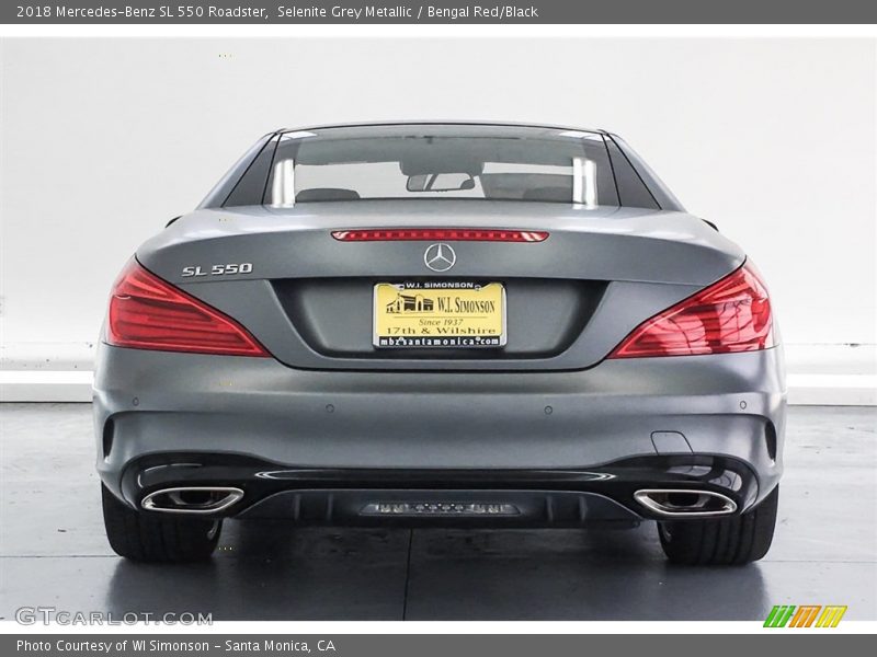 Selenite Grey Metallic / Bengal Red/Black 2018 Mercedes-Benz SL 550 Roadster