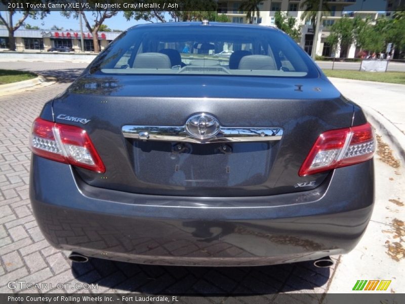 Magnetic Gray Metallic / Ash 2011 Toyota Camry XLE V6