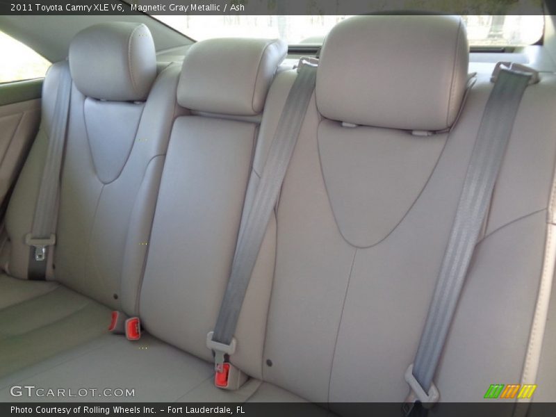 Magnetic Gray Metallic / Ash 2011 Toyota Camry XLE V6