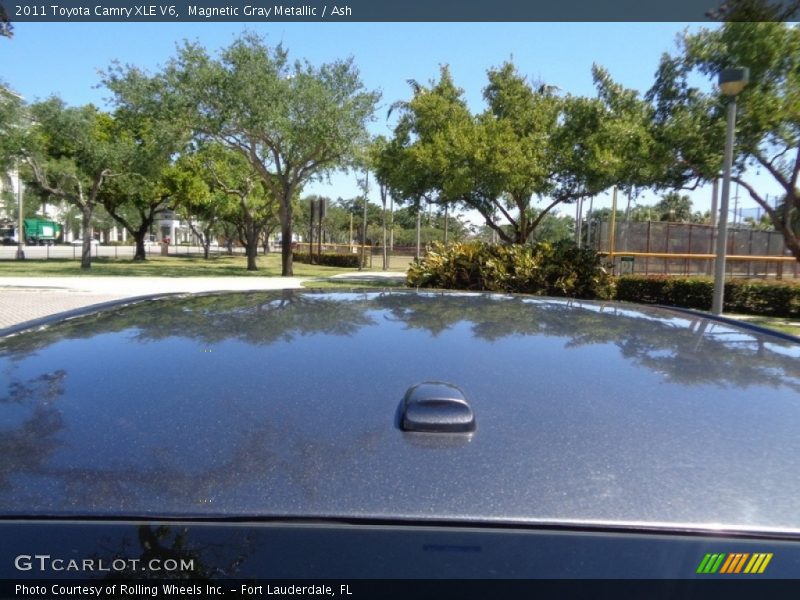 Magnetic Gray Metallic / Ash 2011 Toyota Camry XLE V6