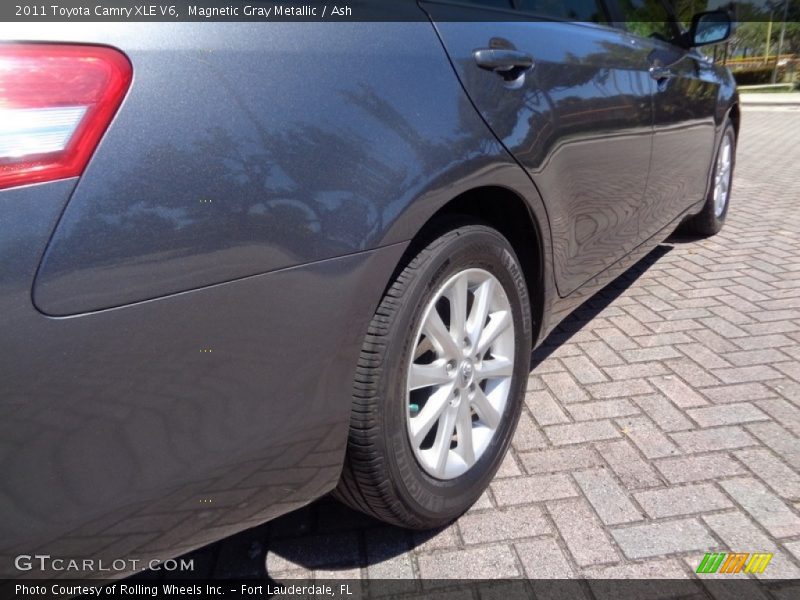 Magnetic Gray Metallic / Ash 2011 Toyota Camry XLE V6
