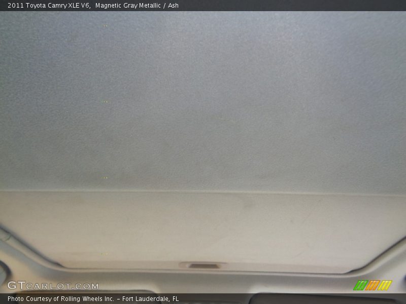 Magnetic Gray Metallic / Ash 2011 Toyota Camry XLE V6