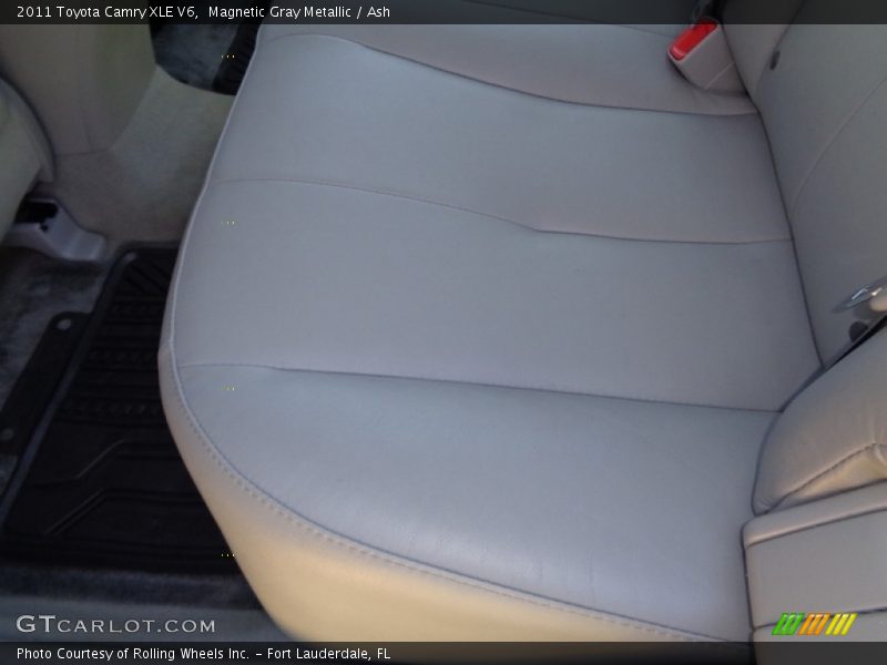 Magnetic Gray Metallic / Ash 2011 Toyota Camry XLE V6