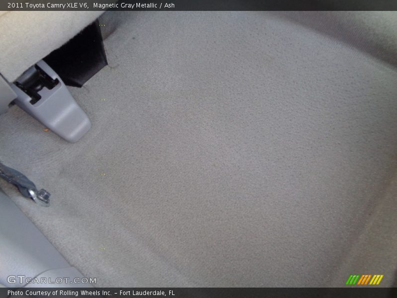 Magnetic Gray Metallic / Ash 2011 Toyota Camry XLE V6