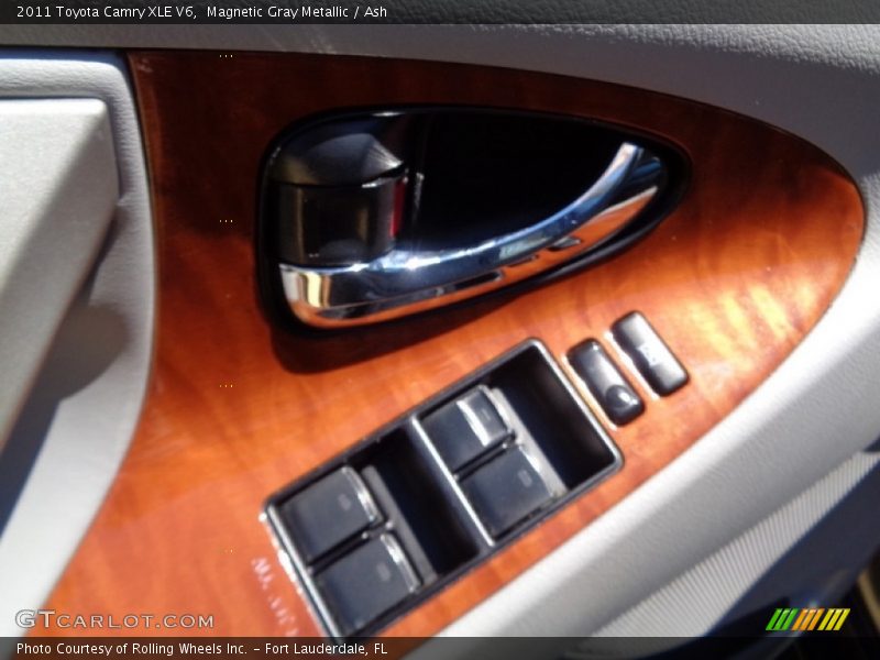 Magnetic Gray Metallic / Ash 2011 Toyota Camry XLE V6