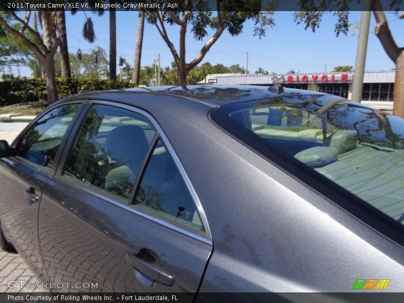 Magnetic Gray Metallic / Ash 2011 Toyota Camry XLE V6
