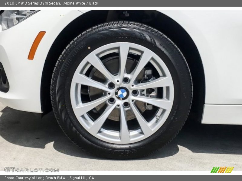 Alpine White / Black 2018 BMW 3 Series 320i Sedan