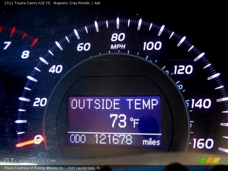 Magnetic Gray Metallic / Ash 2011 Toyota Camry XLE V6