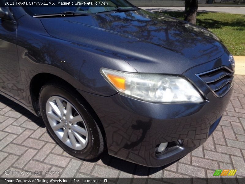 Magnetic Gray Metallic / Ash 2011 Toyota Camry XLE V6