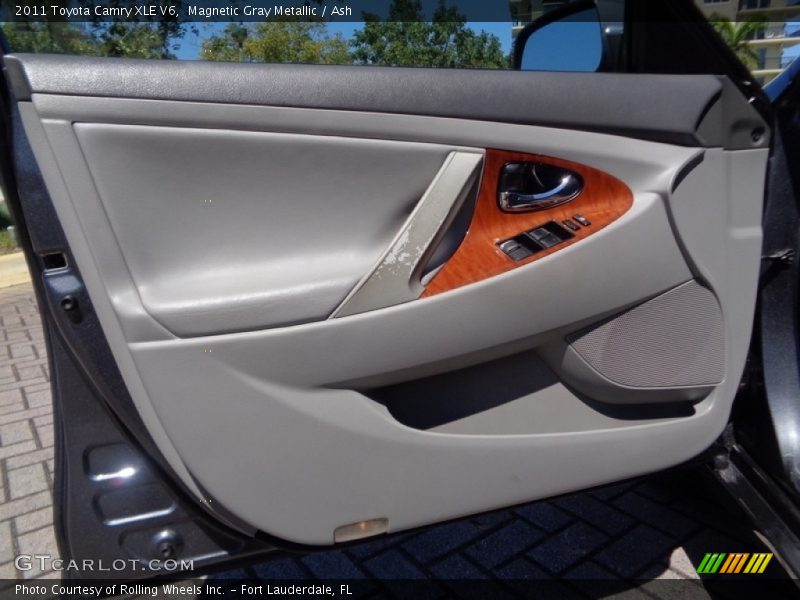 Magnetic Gray Metallic / Ash 2011 Toyota Camry XLE V6