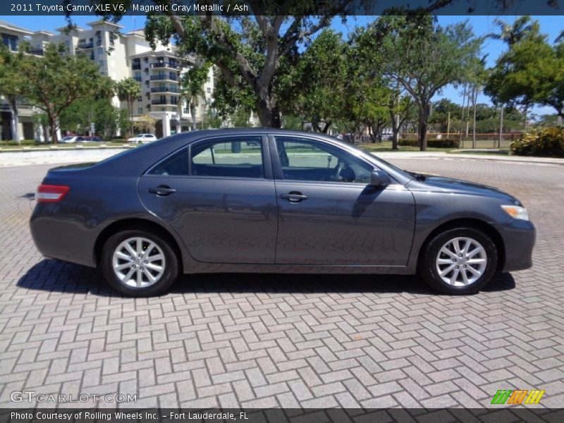 Magnetic Gray Metallic / Ash 2011 Toyota Camry XLE V6