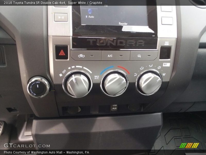 Super White / Graphite 2018 Toyota Tundra SR Double Cab 4x4