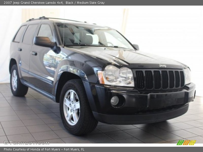 Black / Medium Slate Gray 2007 Jeep Grand Cherokee Laredo 4x4