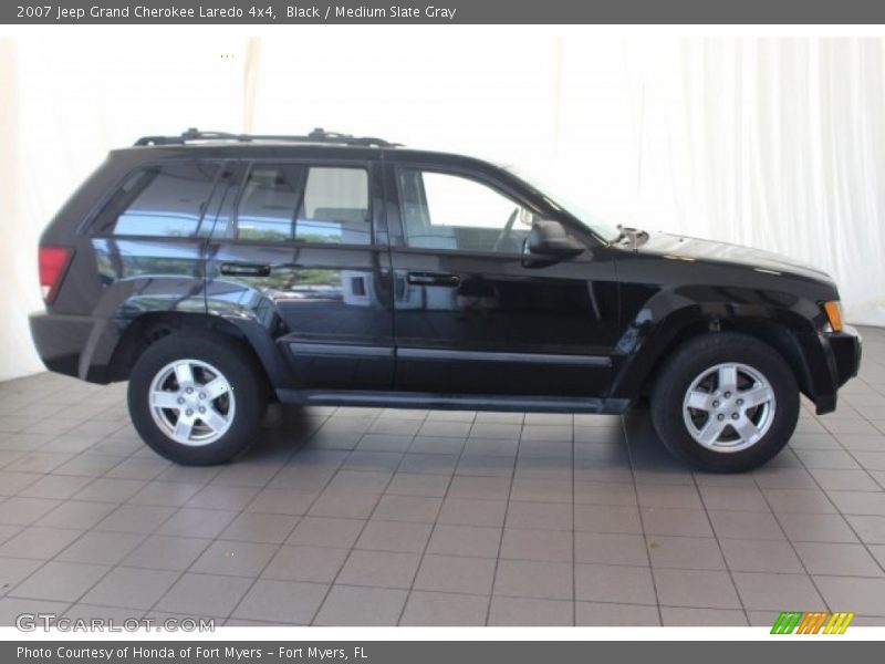 Black / Medium Slate Gray 2007 Jeep Grand Cherokee Laredo 4x4