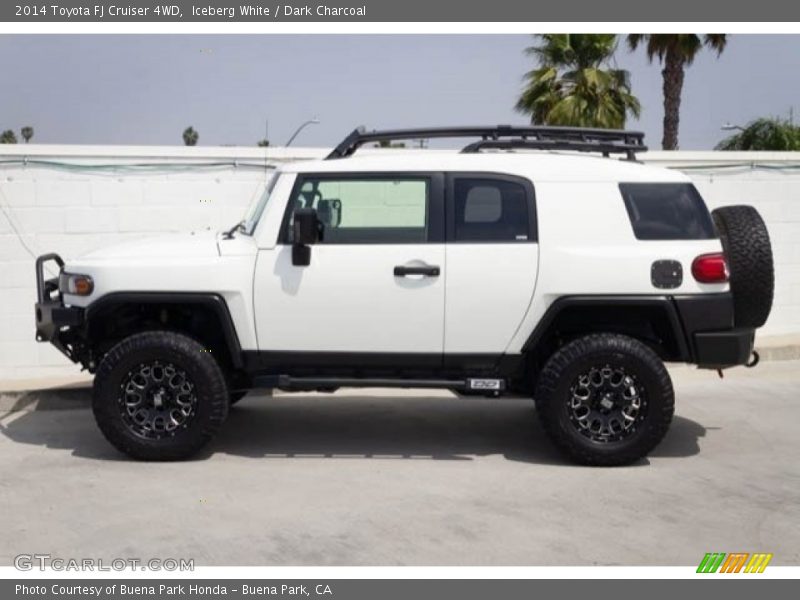 Iceberg White / Dark Charcoal 2014 Toyota FJ Cruiser 4WD