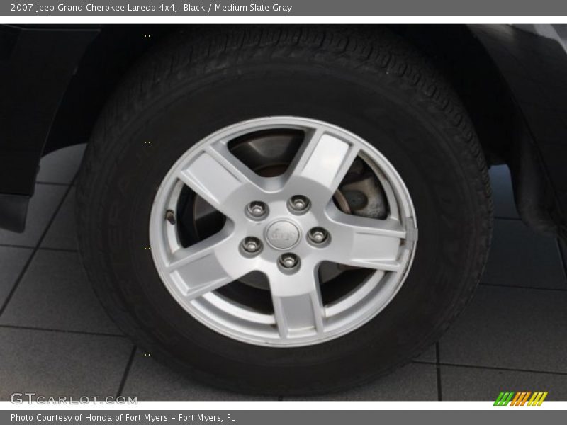 Black / Medium Slate Gray 2007 Jeep Grand Cherokee Laredo 4x4