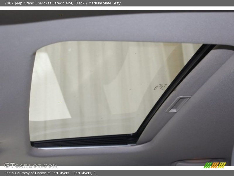 Black / Medium Slate Gray 2007 Jeep Grand Cherokee Laredo 4x4