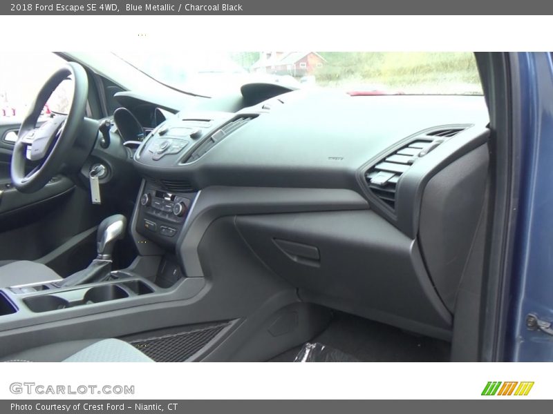 Blue Metallic / Charcoal Black 2018 Ford Escape SE 4WD