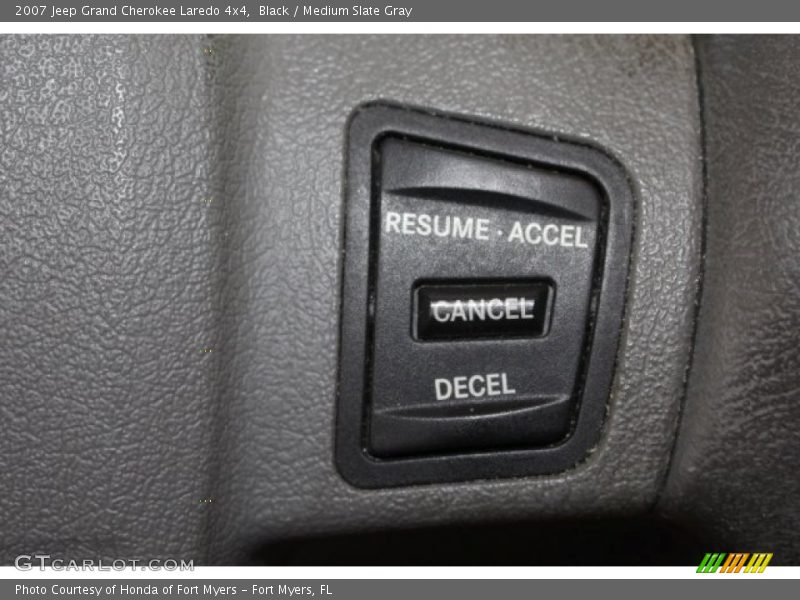 Black / Medium Slate Gray 2007 Jeep Grand Cherokee Laredo 4x4