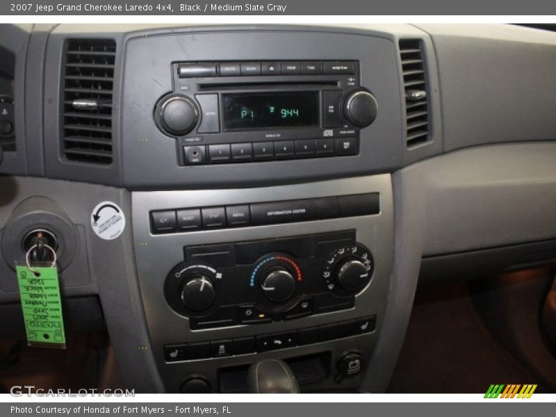 Black / Medium Slate Gray 2007 Jeep Grand Cherokee Laredo 4x4