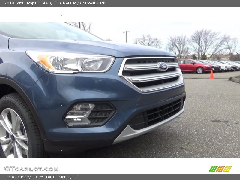 Blue Metallic / Charcoal Black 2018 Ford Escape SE 4WD