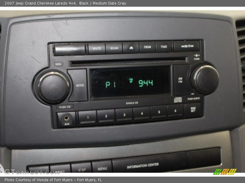 Black / Medium Slate Gray 2007 Jeep Grand Cherokee Laredo 4x4