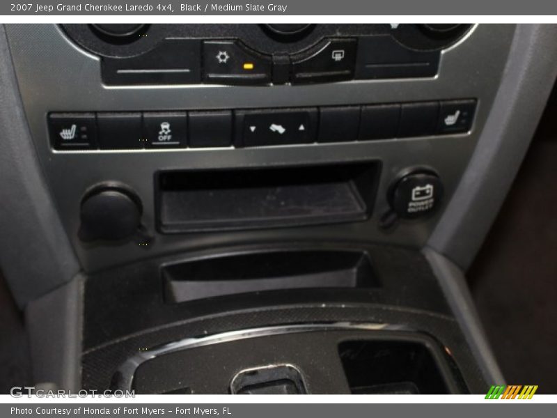 Black / Medium Slate Gray 2007 Jeep Grand Cherokee Laredo 4x4