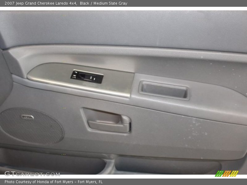 Black / Medium Slate Gray 2007 Jeep Grand Cherokee Laredo 4x4