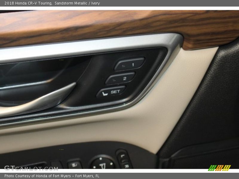 Sandstorm Metallic / Ivory 2018 Honda CR-V Touring