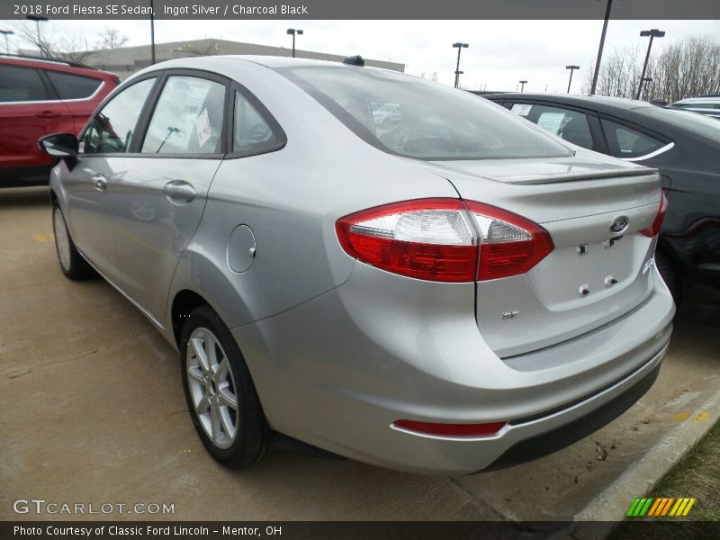 Ingot Silver / Charcoal Black 2018 Ford Fiesta SE Sedan