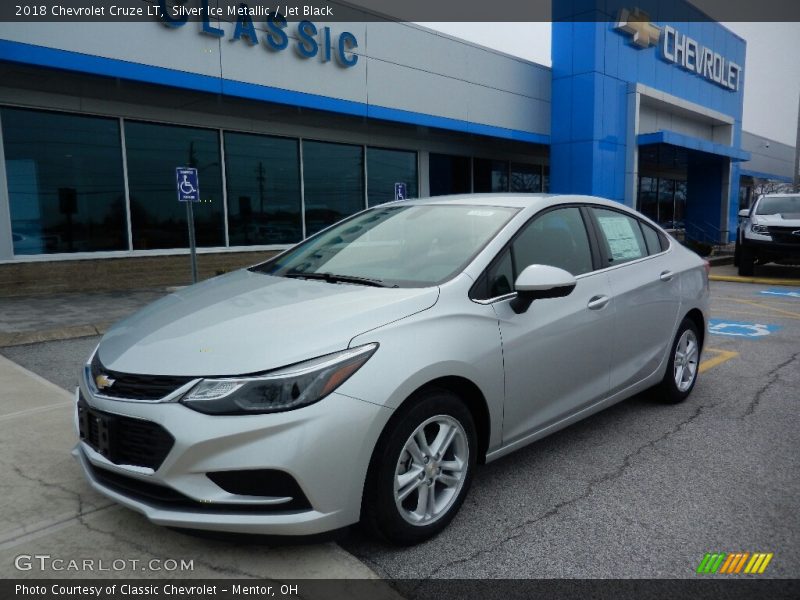 Silver Ice Metallic / Jet Black 2018 Chevrolet Cruze LT