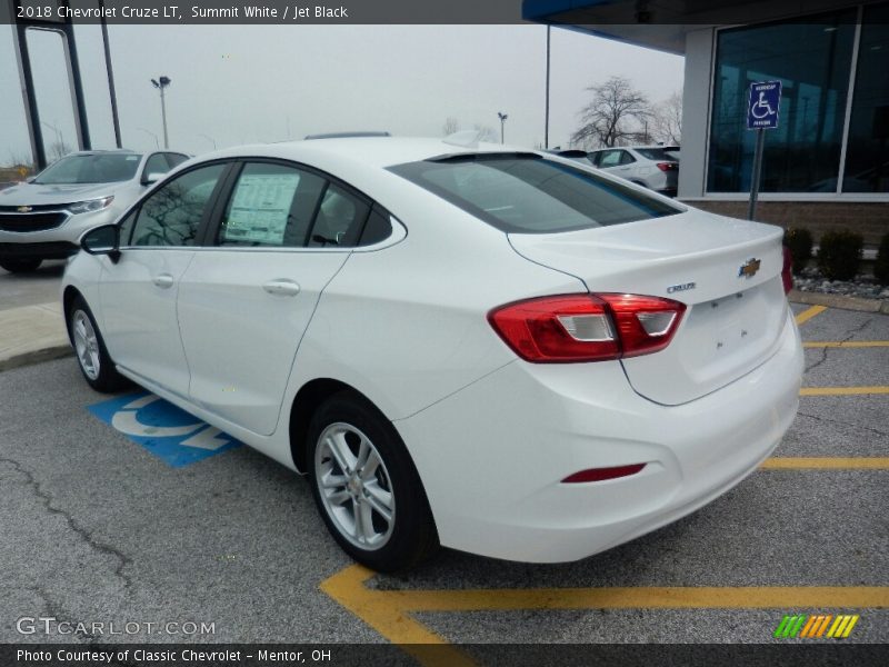 Summit White / Jet Black 2018 Chevrolet Cruze LT