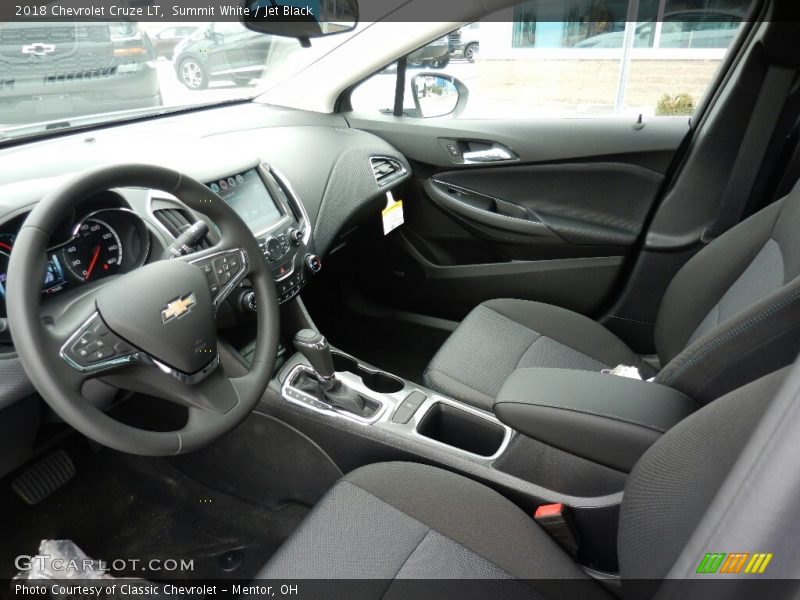 Summit White / Jet Black 2018 Chevrolet Cruze LT