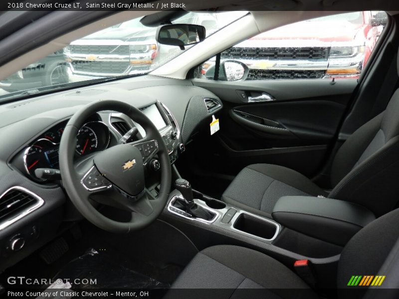 Satin Steel Gray Metallic / Jet Black 2018 Chevrolet Cruze LT