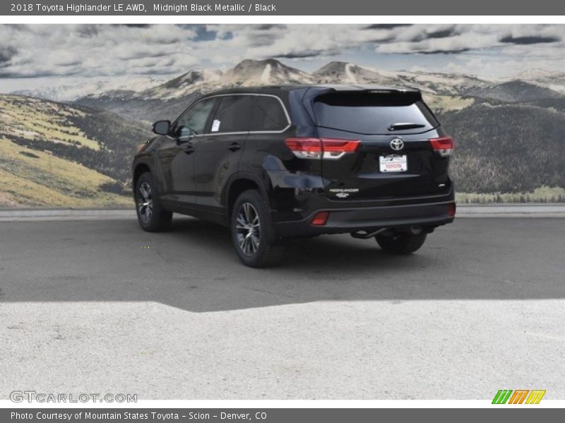 Midnight Black Metallic / Black 2018 Toyota Highlander LE AWD